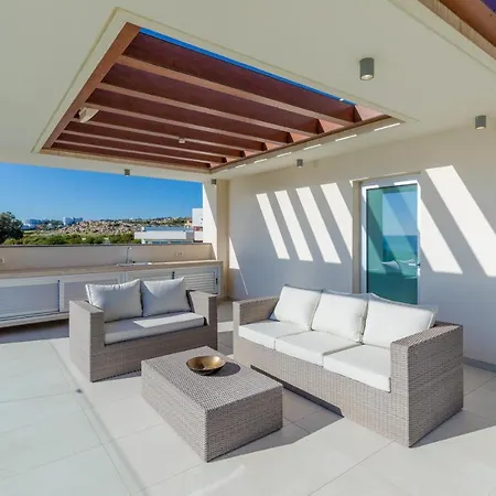 Willa Palace Of Mediterranean Beachfront Ajia Napa