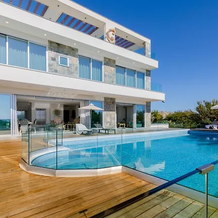 Palace Of Mediterranean Beachfront *