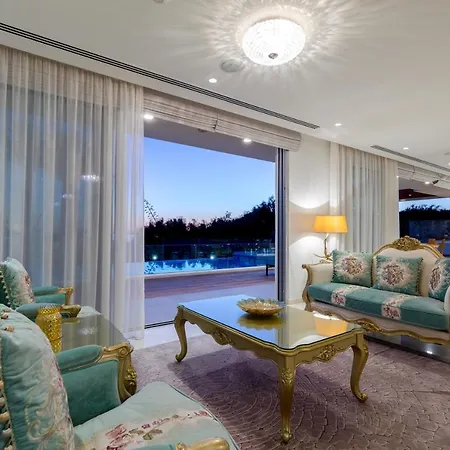 Palace Of Mediterranean Beachfront Vila