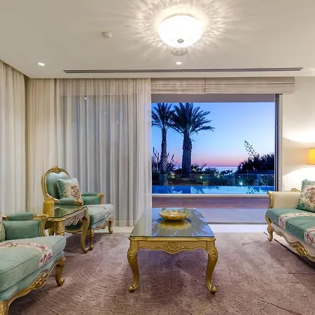 Vila Palace Of Mediterranean Beachfront