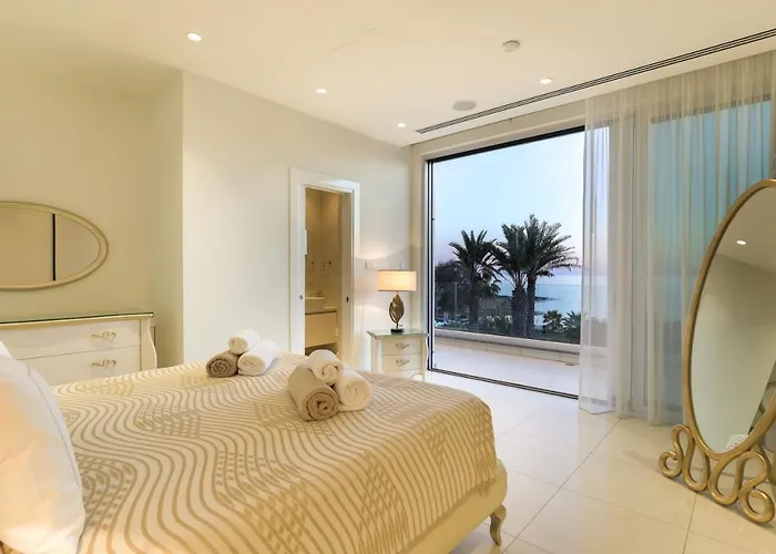 Palace Of Mediterranean Beachfront Villa Agia Napa