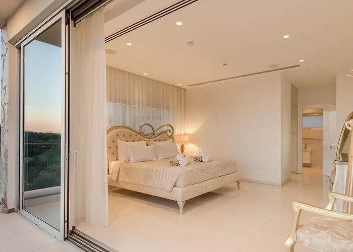 Palace Of Mediterranean Beachfront * Ayia Napa