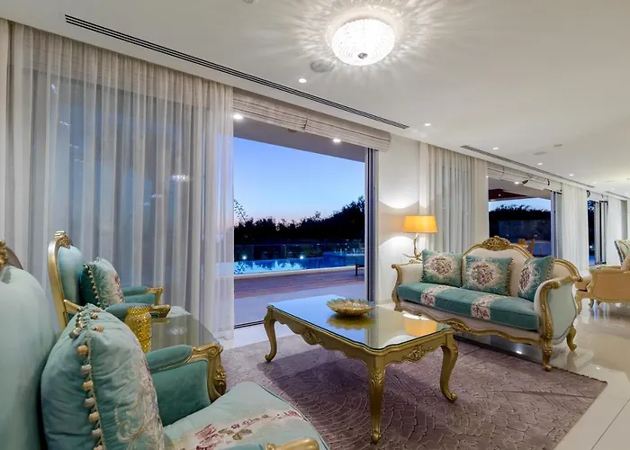 Palace Of Mediterranean Beachfront Vila