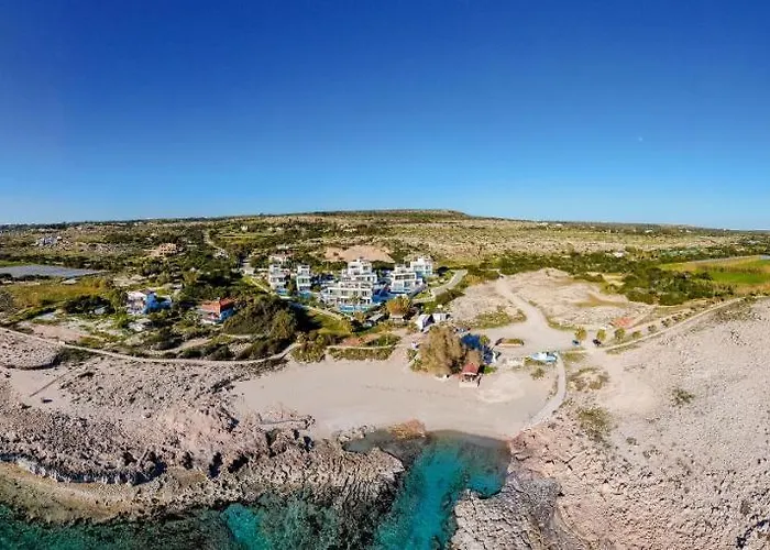 Palace Of Mediterranean Beachfront Vila *