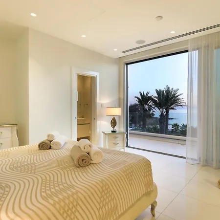 Palace Of Mediterranean Beachfront Villa Ayia Napa