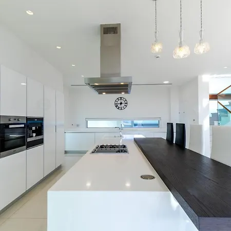 Palace Of Mediterranean Beachfront Villa *